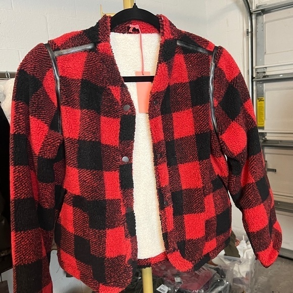 BlankNYC GIRLS Reversible Safe Haven Sherpa Jacket - Picture 2 of 3